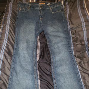 Paris Blues Bootcut slim jeans - Size 16 (fits like 14, some wear)